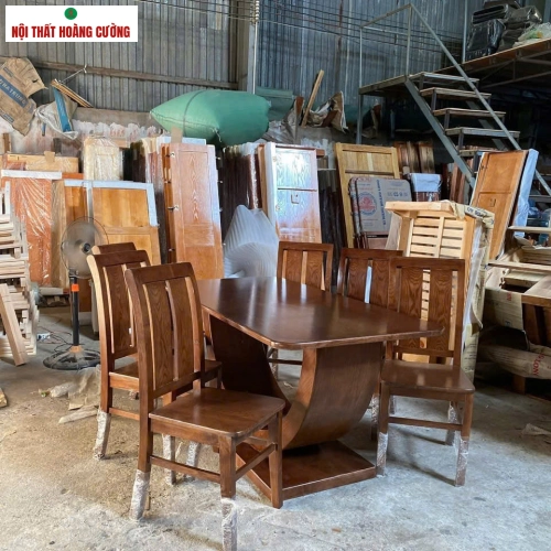 Bàn ăn gỗ sồi